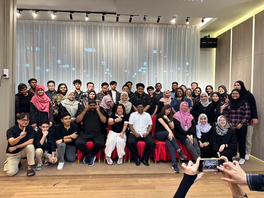 38ef75e3-4e62-4f27-8091-6a1784ec469b